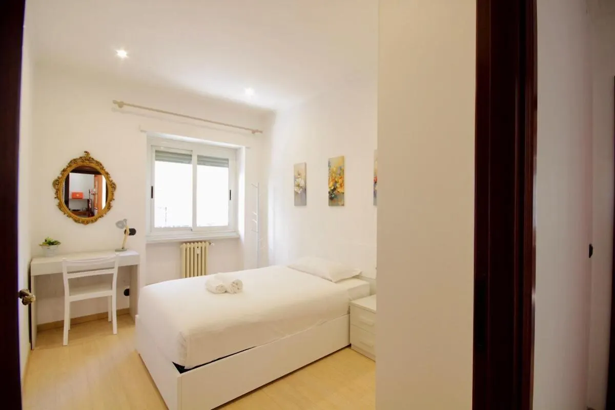 Hc - Baldo Degli Ubaldi Elegant Apartment Rome 0*,